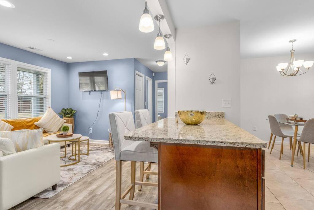 Family Style 5Br Home Mins From Buckroe Beach Hampton Buitenkant foto